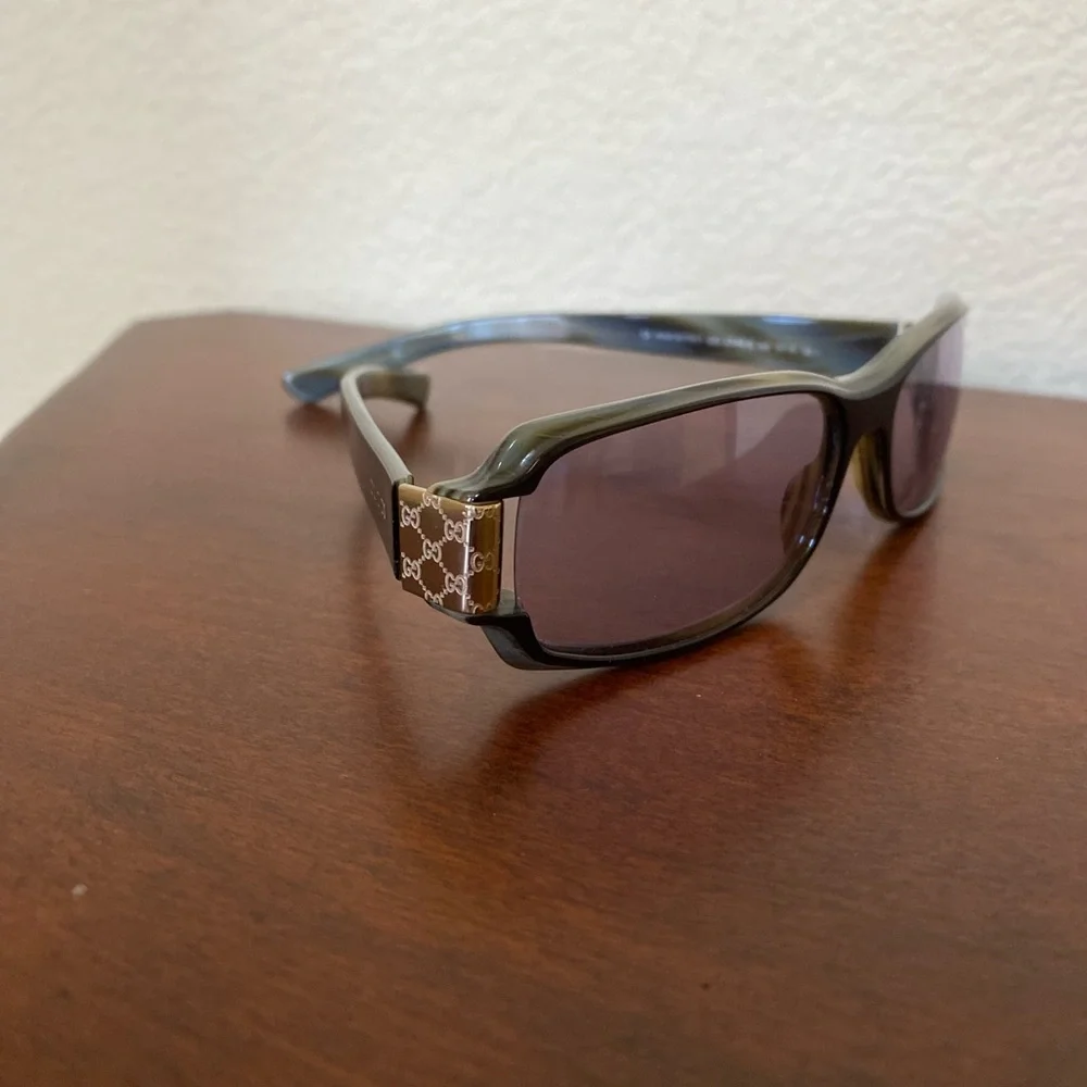 Vintage GUCCI Sunglasses - Picture 5 of 6